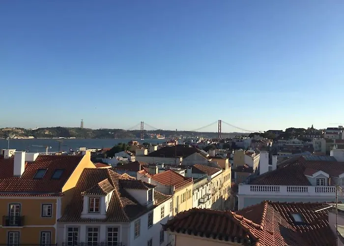 Charming Meio A Lapa Iii Amazing Terrace View شقة Lisboa