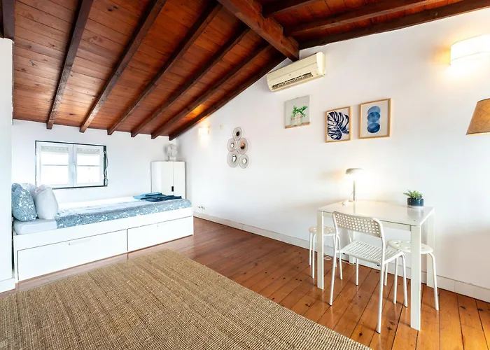 Charming Meio A Lapa Iii Amazing Terrace View شقة Lisboa