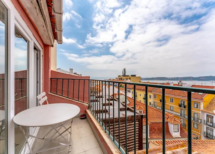 شقة Charming Meio A Lapa Iii Amazing Terrace View Lisboa