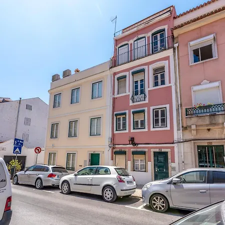 Charming Meio A Lapa Iii Amazing Terrace View * Лісабон