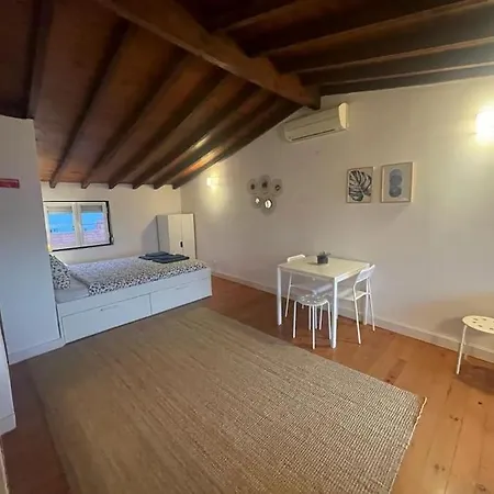 Charming Meio A Lapa Iii Amazing Terrace View Lisbon